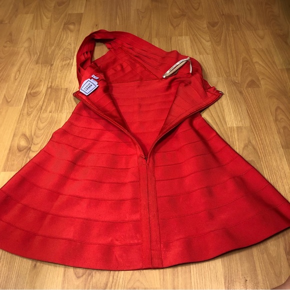 Herve Leger Sydney Flare-Skirt Bandage Dress - Picture 10 of 17